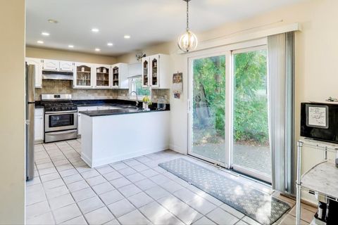 Tiny photo for 1110 S Plum Tree Lane, Palatine, IL 60067 (MLS # 12519942)