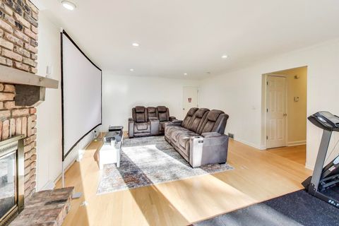 Tiny photo for 1110 S Plum Tree Lane, Palatine, IL 60067 (MLS # 12519942)