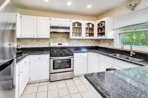 Tiny photo for 1110 S Plum Tree Lane, Palatine, IL 60067 (MLS # 12519942)