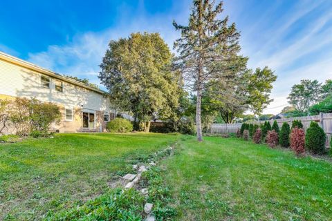 Tiny photo for 1110 S Plum Tree Lane, Palatine, IL 60067 (MLS # 12519942)