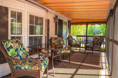 Tiny photo for 260 Fossil Bay Court, Wilmington, IL 60481 (MLS # 12629186)