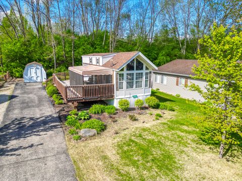 Photo of 260 Fossil Bay Court, Wilmington, IL 60481 (MLS # 12629186)