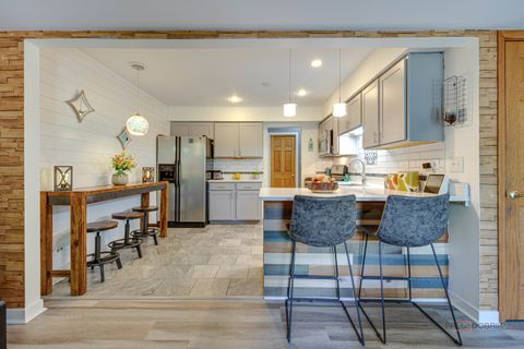 Tiny photo for 863 Barlina Road, Crystal Lake, IL 60014 (MLS # 12462219)