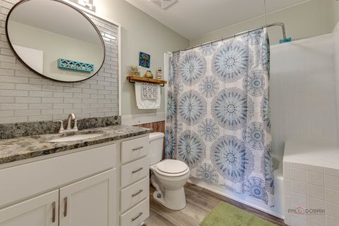 Tiny photo for 863 Barlina Road, Crystal Lake, IL 60014 (MLS # 12462219)