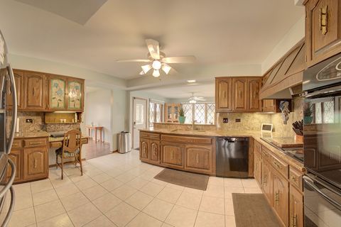Tiny photo for 9300 Austin Avenue, Oak Lawn, IL 60453 (MLS # 12646984)