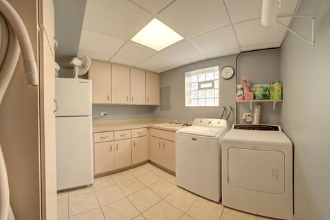 Tiny photo for 9300 Austin Avenue, Oak Lawn, IL 60453 (MLS # 12646984)