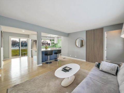 Tiny photo for 21W051 Woodview Drive, Itasca, IL 60143 (MLS # 12557338)