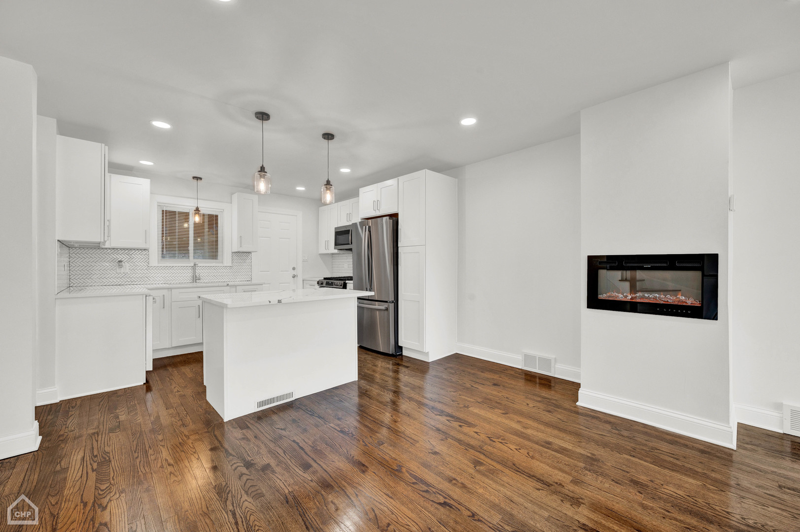 8559 S Drexel Avenue