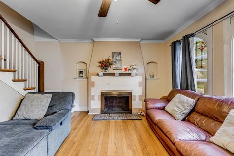 Tiny photo for 923 MANCHESTER Avenue, Westchester, IL 60154 (MLS # 12512374)