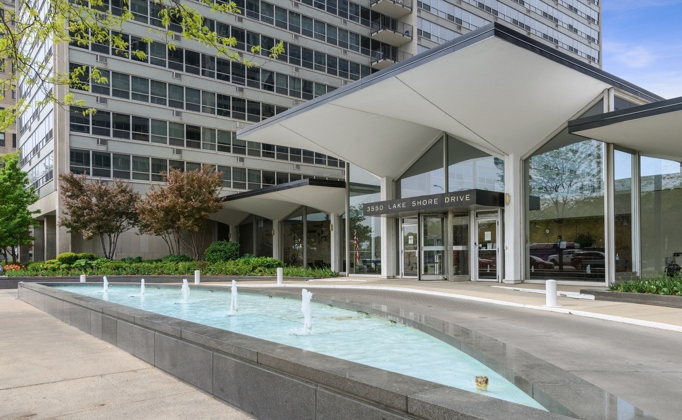 3550 N Lake Shore Drive 1813