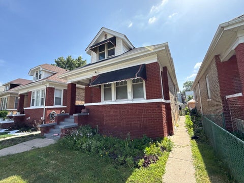 Tiny photo for 6743 S Carpenter Street, Chicago, IL 60621 (MLS # 12696217)