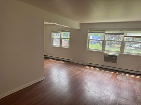 Tiny photo for 1728 W FARWELL Avenue #107, Chicago, IL 60626 (MLS # 12673254)