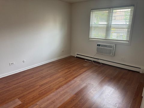 Tiny photo for 1728 W FARWELL Avenue #107, Chicago, IL 60626 (MLS # 12673254)