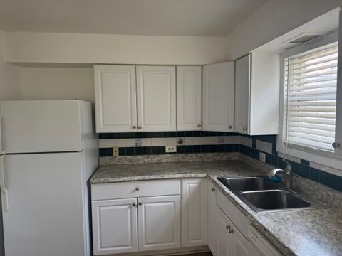 Tiny photo for 1728 W FARWELL Avenue #107, Chicago, IL 60626 (MLS # 12673254)