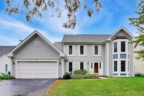 Photo of 861 W Dorset Avenue, Palatine, IL 60067 (MLS # 12761444)