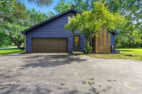 Tiny photo for 5N400 Fence Rail Court, St. Charles, IL 60175 (MLS # 12450910)