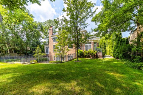Tiny photo for 64 Crescent Drive, Glencoe, IL 60022 (MLS # 12719491)