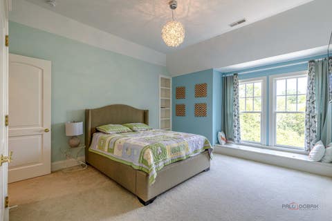 Tiny photo for 64 Crescent Drive, Glencoe, IL 60022 (MLS # 12719491)