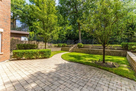 Tiny photo for 64 Crescent Drive, Glencoe, IL 60022 (MLS # 12719491)