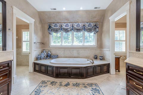 Tiny photo for 64 Crescent Drive, Glencoe, IL 60022 (MLS # 12719491)