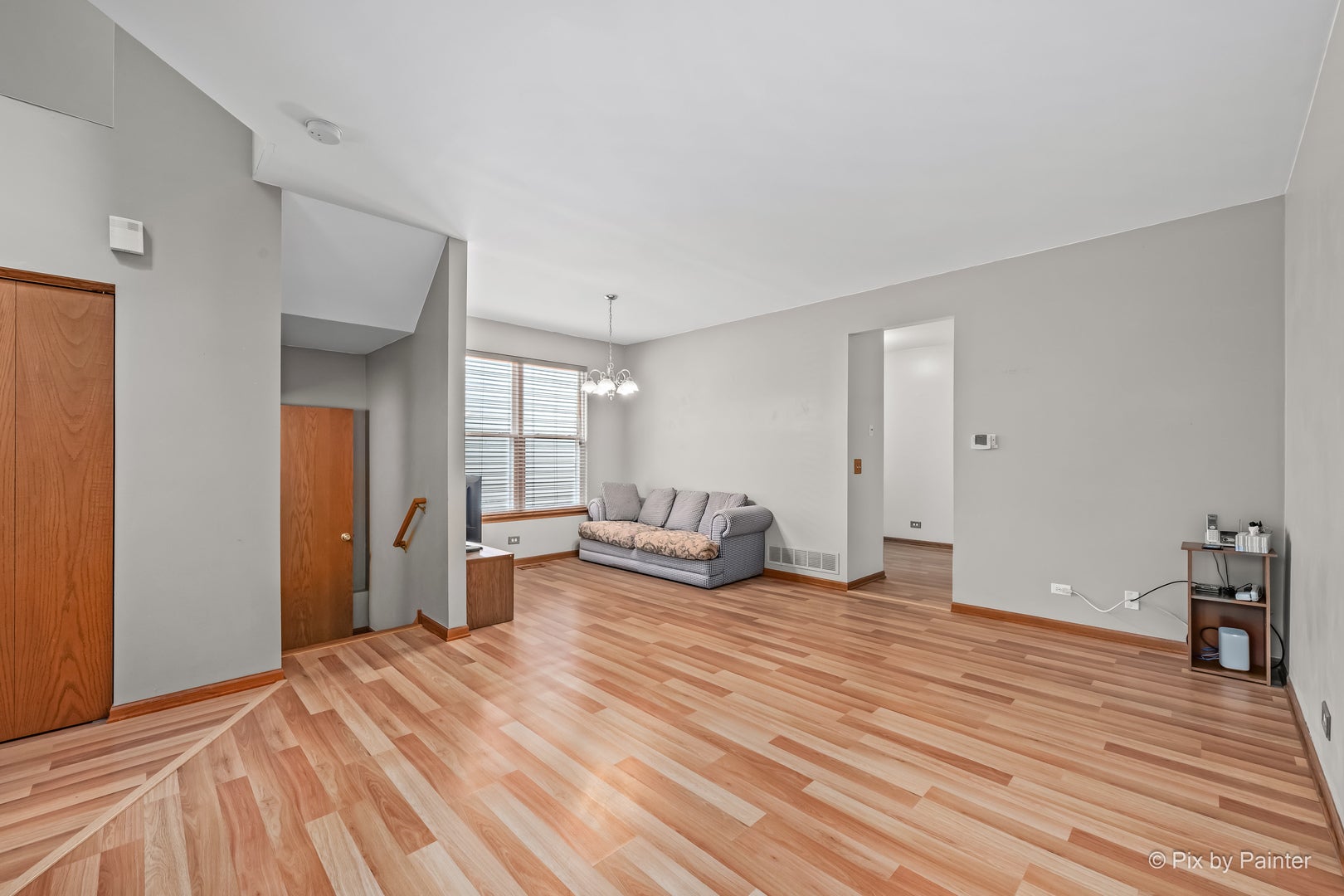 754 GOLDEN OAK Circle