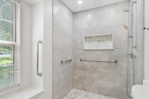 Tiny photo for 501 Grosse Pointe Circle, Vernon Hills, IL 60061 (MLS # 12795604)