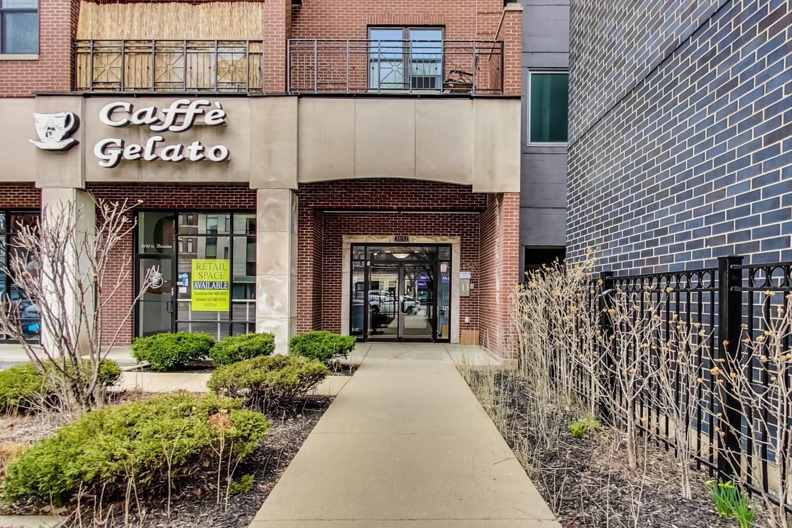 2032 W Division Street 202S