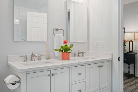Tiny photo for 320 Melrose Avenue, Kenilworth, IL 60043 (MLS # 12662920)