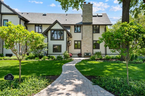 Tiny photo for 320 Melrose Avenue, Kenilworth, IL 60043 (MLS # 12662920)