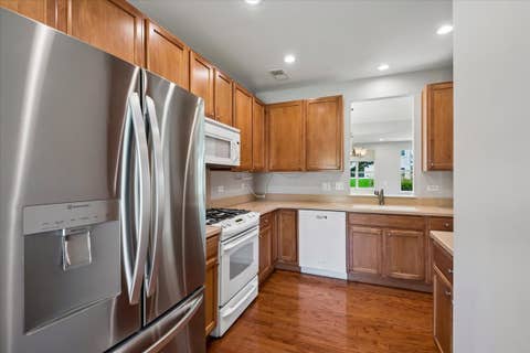 Tiny photo for 3304 Comstock Court, Mundelein, IL 60060 (MLS # 12703761)