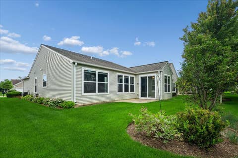 Tiny photo for 3304 Comstock Court, Mundelein, IL 60060 (MLS # 12703761)