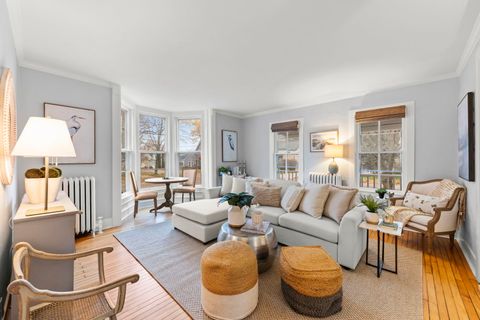 Tiny photo for 516 S 6th Avenue, St. Charles, IL 60174 (MLS # 12521954)