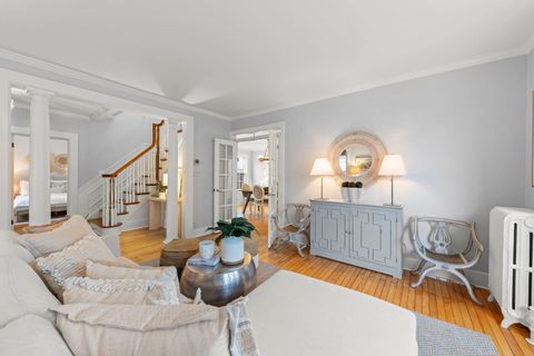 Tiny photo for 516 S 6th Avenue, St. Charles, IL 60174 (MLS # 12521954)