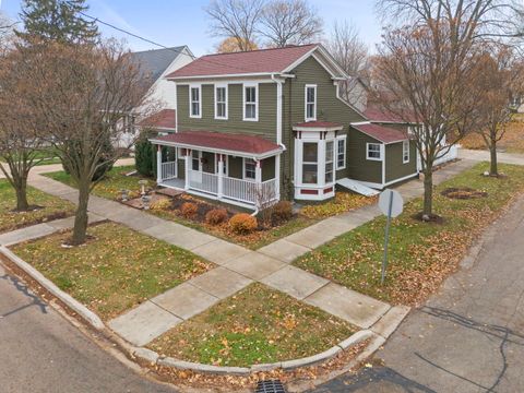 Photo of 516 S 6th Avenue, St. Charles, IL 60174 (MLS # 12521954)