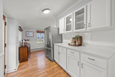 Tiny photo for 516 S 6th Avenue, St. Charles, IL 60174 (MLS # 12521954)