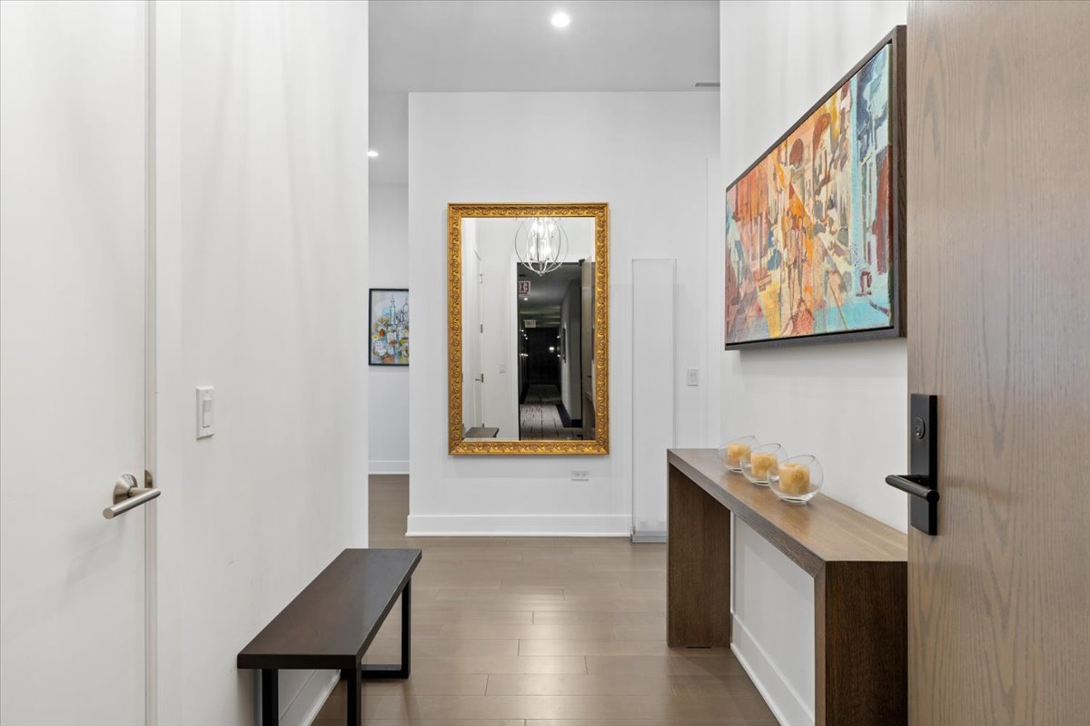 403 N Wabash Avenue 10C