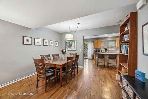 Tiny photo for Oak Park, IL 60302 (MLS # 12601634)