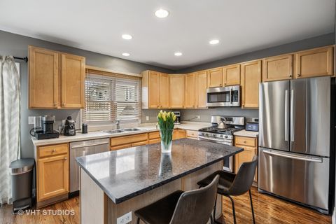 Tiny photo for Oak Park, IL 60302 (MLS # 12601634)