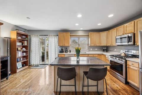 Tiny photo for Oak Park, IL 60302 (MLS # 12601634)