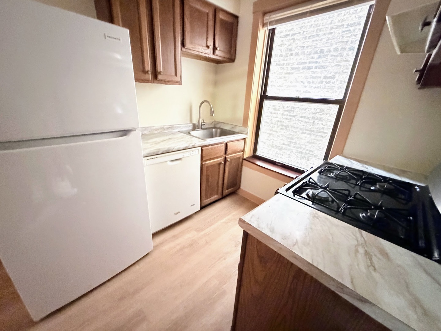 6436 N Hamilton Avenue 2C