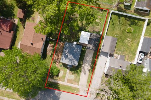 Tiny photo for 318 S 3rd Street, Marion, IL 62959 (MLS # 12635665)