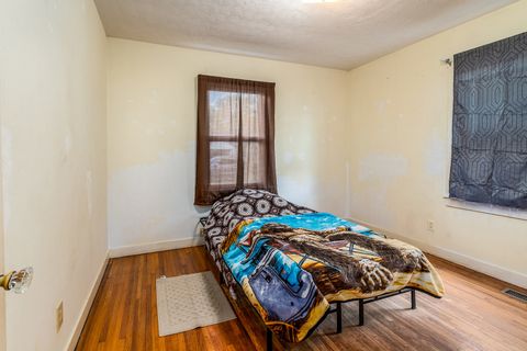 Tiny photo for 318 S 3rd Street, Marion, IL 62959 (MLS # 12635665)