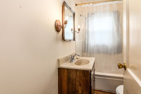 Tiny photo for 318 S 3rd Street, Marion, IL 62959 (MLS # 12635665)