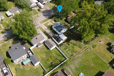 Tiny photo for 318 S 3rd Street, Marion, IL 62959 (MLS # 12635665)