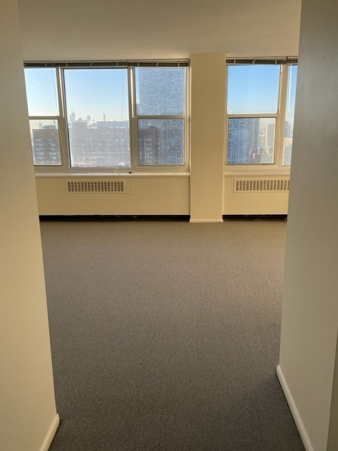 4250 N Marine Drive 2612
