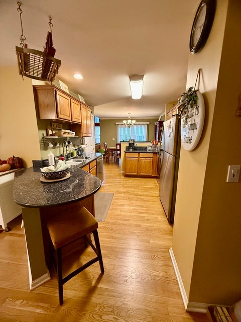 Tiny photo for 642 Citadel Drive, Westmont, IL 60559 (MLS # 12791256)