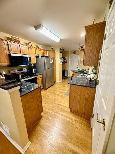 Tiny photo for 642 Citadel Drive, Westmont, IL 60559 (MLS # 12791256)