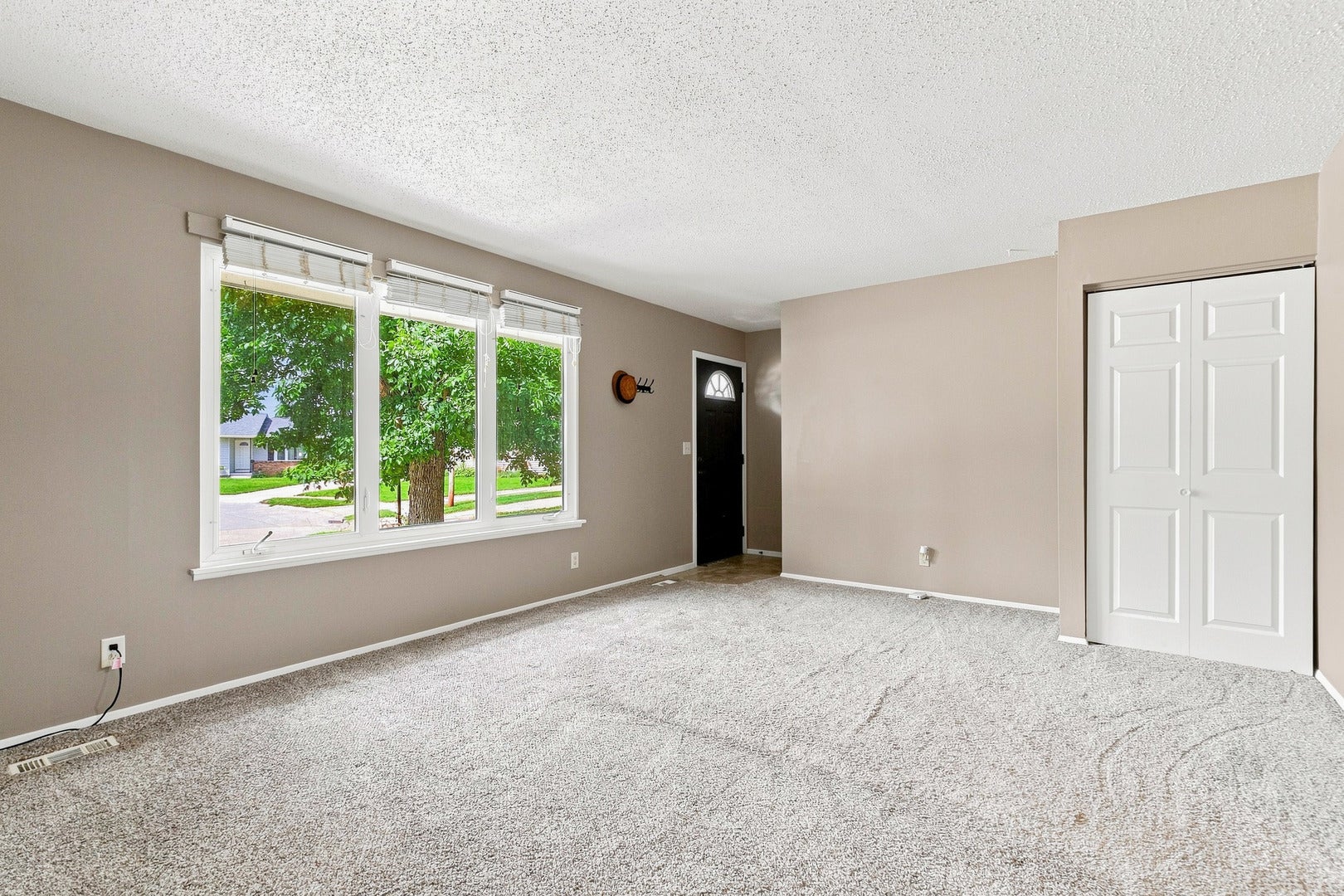 4085 Kings Court