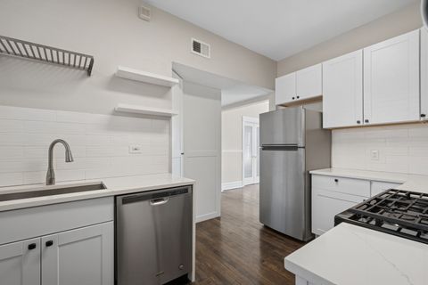 Tiny photo for 2114 W North Avenue #2E, Chicago, IL 60647 (MLS # 12549151)