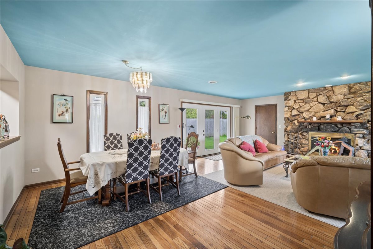1112 Whitfield Road